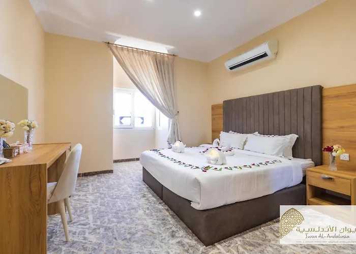 Lavent Park Suites